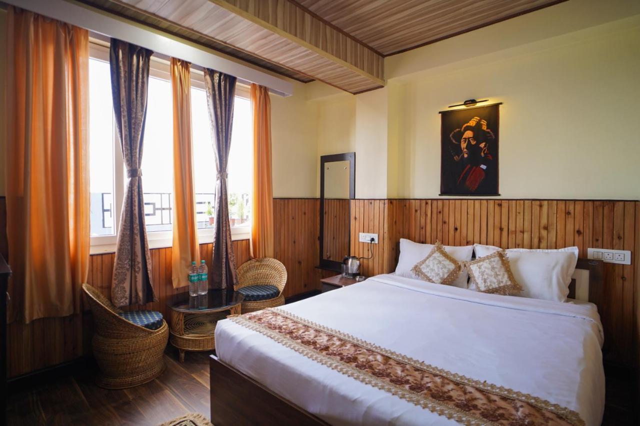 Hotel Hill Queen Near Sherpa Gumba Darjeeling Mall 5 Min Couple Friendly Екстериор снимка