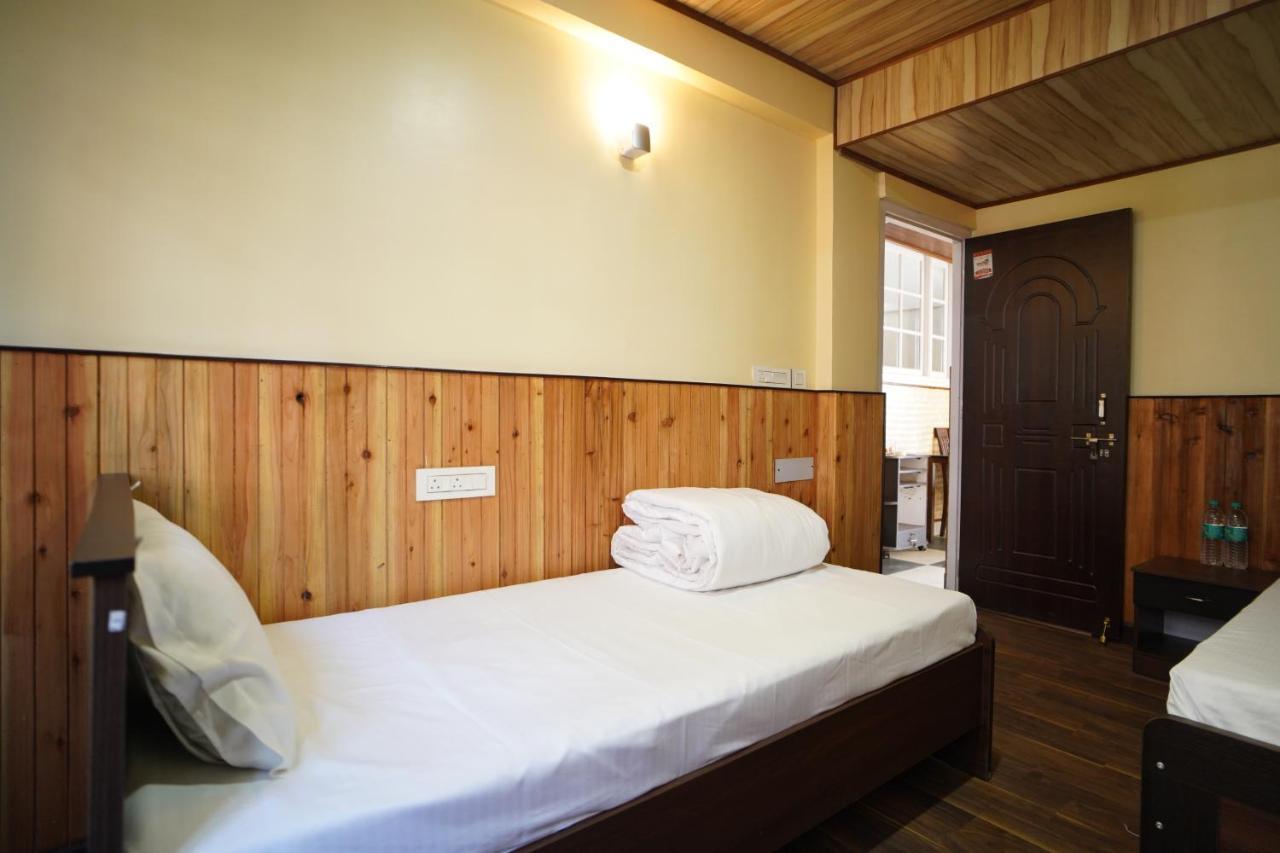 Hotel Hill Queen Near Sherpa Gumba Darjeeling Mall 5 Min Couple Friendly Екстериор снимка