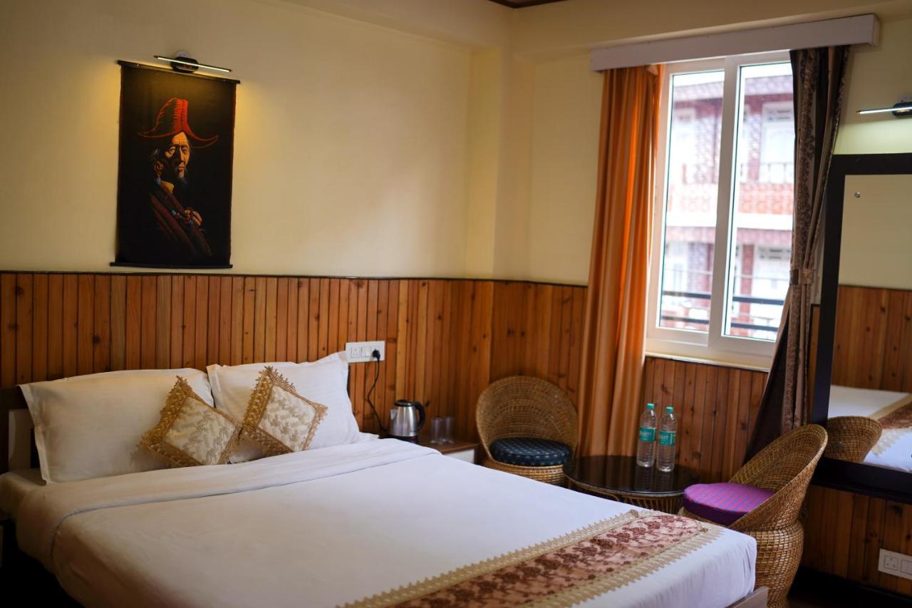 Hotel Hill Queen Near Sherpa Gumba Darjeeling Mall 5 Min Couple Friendly Екстериор снимка