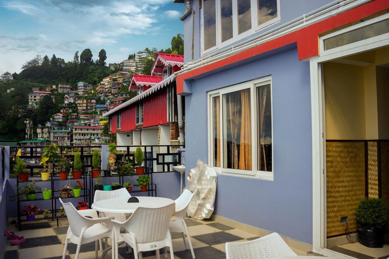 Hotel Hill Queen Near Sherpa Gumba Darjeeling Mall 5 Min Couple Friendly Екстериор снимка