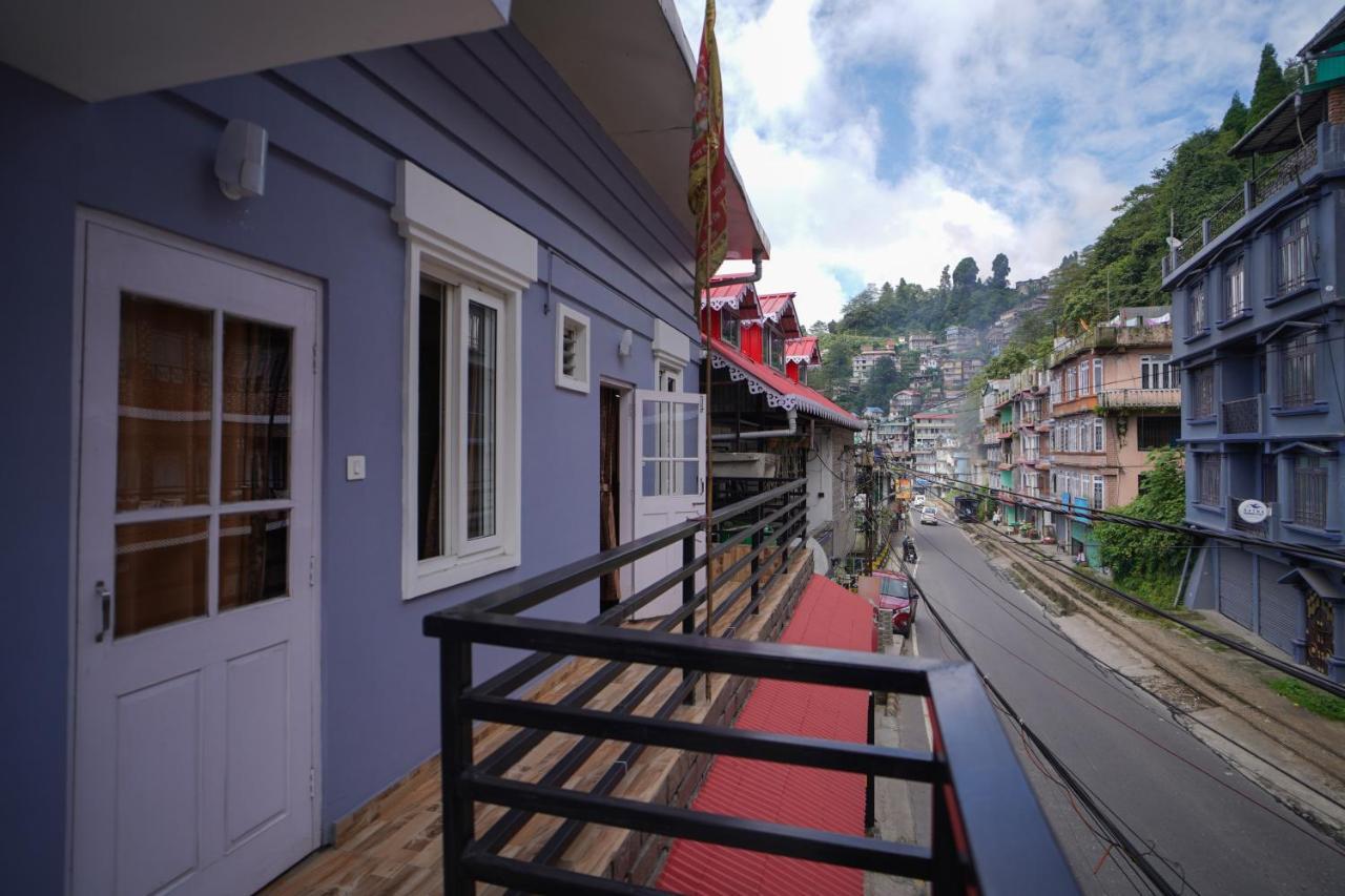 Hotel Hill Queen Near Sherpa Gumba Darjeeling Mall 5 Min Couple Friendly Екстериор снимка