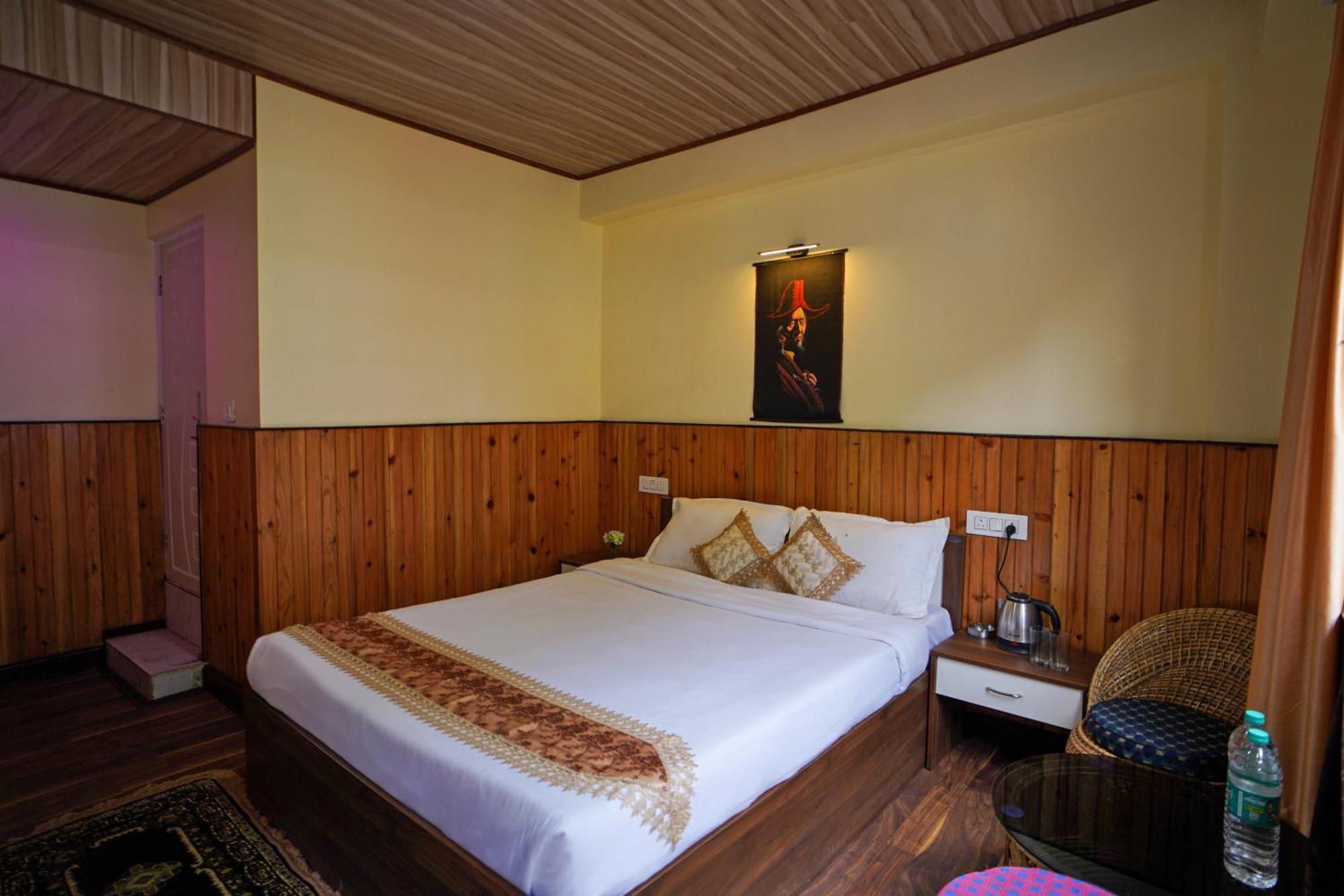 Hotel Hill Queen Near Sherpa Gumba Darjeeling Mall 5 Min Couple Friendly Екстериор снимка